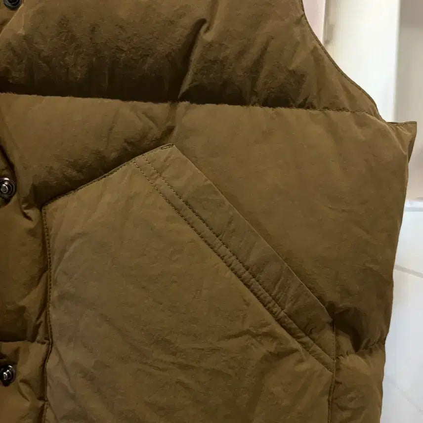 [BUNJANG] LEAU Eden Goose Down Vest Brown / 로우 구스다운 베스트 브라운 LEAU eden goosed down ve