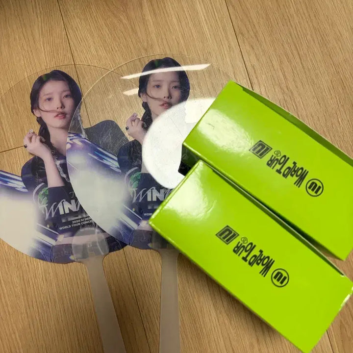 [SOLD OUT] (미사용) 아이유 유애나 7기 팬클럽 키트 +망원경 + 부채 일괄 판매