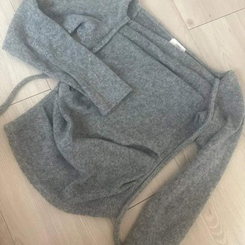 [BUNJANG] LYDIA Gray Cardigan / LYDIA 랩 가디건 회색