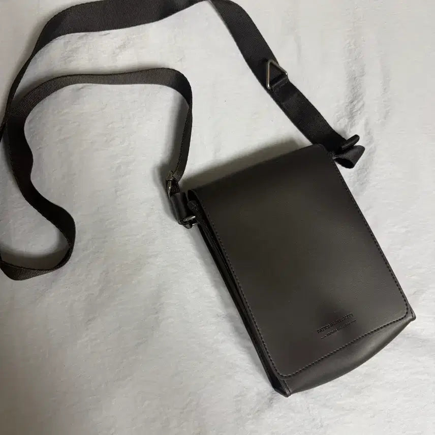 [SOLD OUT] 내셔널 퍼블리시티 가죽 미니크로스백