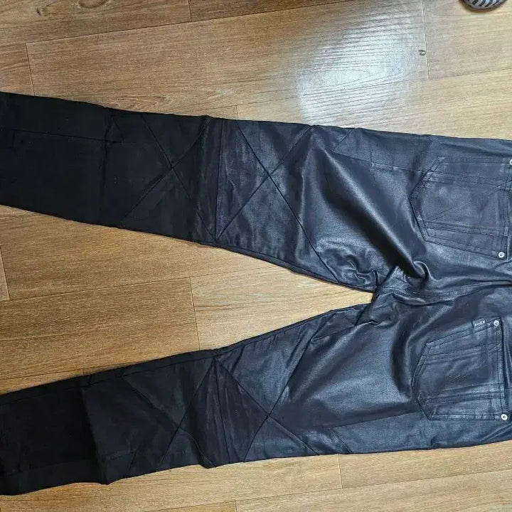 [BUNJANG] Noir Larmes Black Biker Coating Jeans Pants / 느와르 라르메스 블랙바이커 코팅진 슬랙스 팬츠 바지 팝니다
