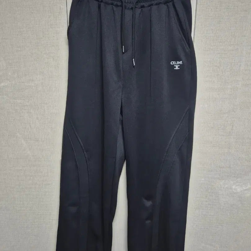 [BUNJANG] Celine Training Pants / 셀린바지