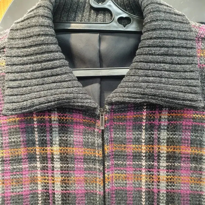 [BUNJANG] PAT Wool Blend Check Knit Zip Jacket (77-88) / PAT 정품 / 여성 울 91% 체크 니트 집업 자켓 (77~88)