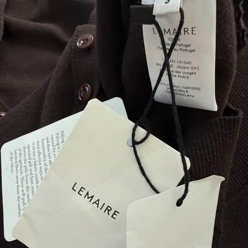 [BUNJANG] Lemaire Button Fitted Cardigan (Size S) / 이번주만 가격인하> 25년 FW 르메르 (LEMAIRE)피티드 가디건 S