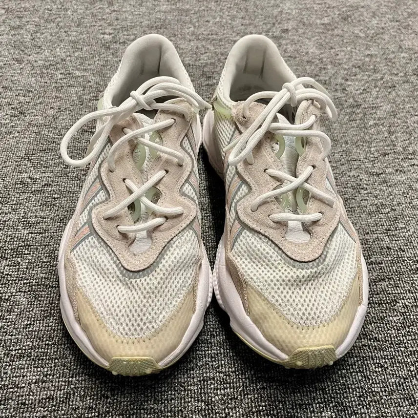 [BUNJANG] Adidas Ozweego Sneakers / [235] 아디다스 Ozweego 오즈위고