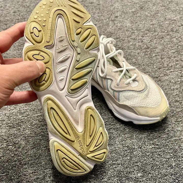 [BUNJANG] Adidas Ozweego Sneakers / [235] 아디다스 Ozweego 오즈위고