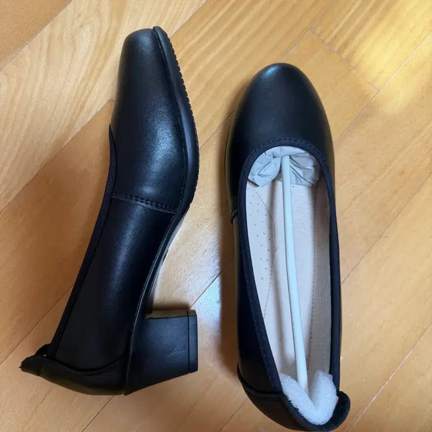 [BUNJANG] Generic 5cm Flat Pumps Shoes / 펌프스 면접구두 5cm 구두 승무원 구두 가죽 플랫 편한구두 230