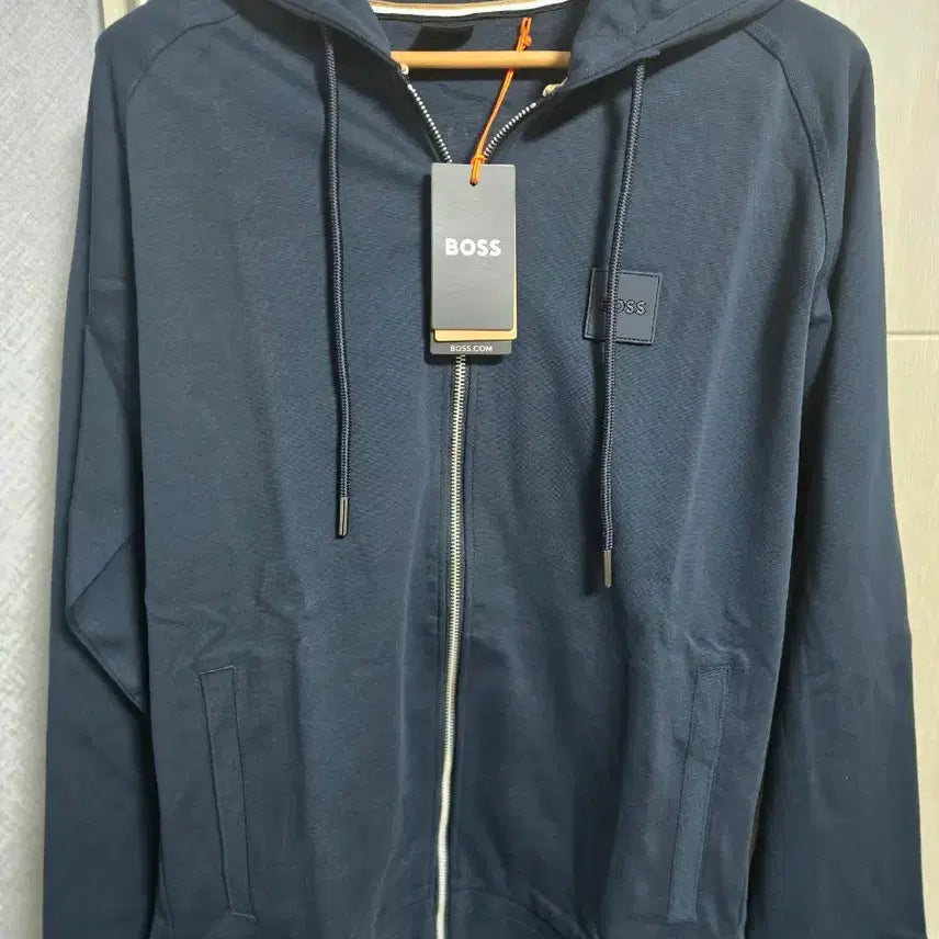 [BUNJANG] Hugo Boss Navy Hooded Zip-Up L (105) / 휴고BOSS 보스  네이비 후드 집업 L (105)