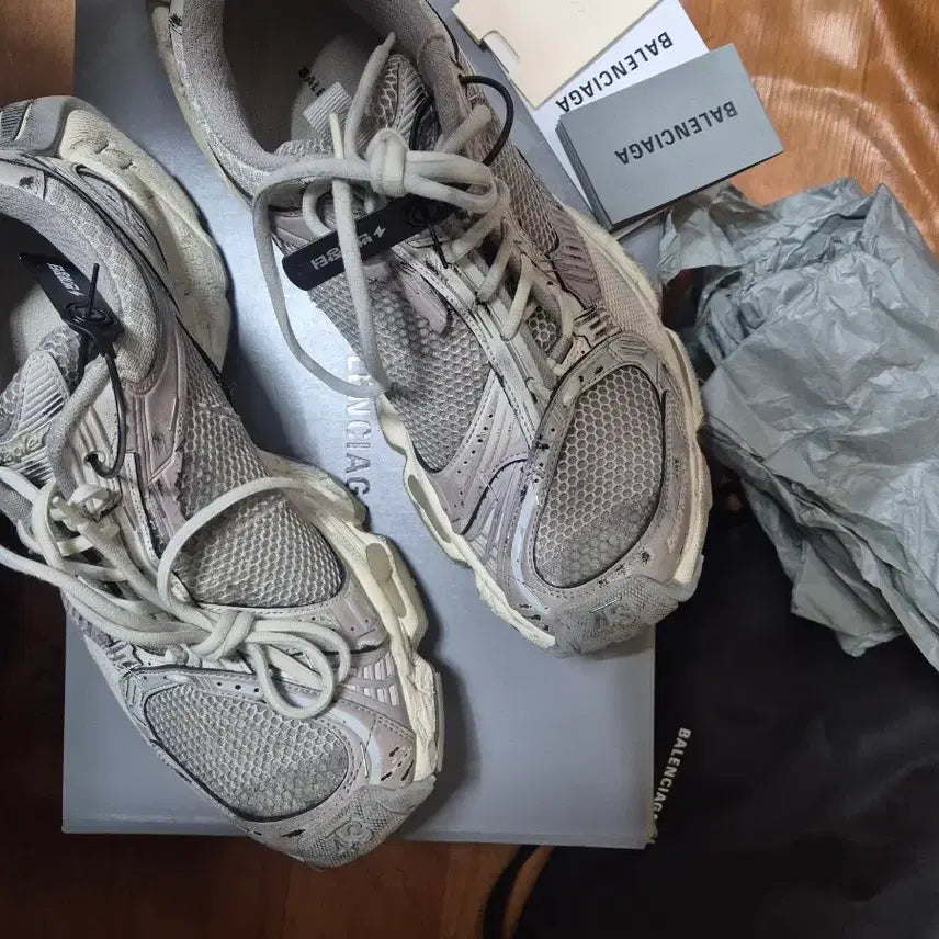 [BUNJANG] Balenciaga Stapler Full Package / 발렌시아가 스테이플러 풀박 43