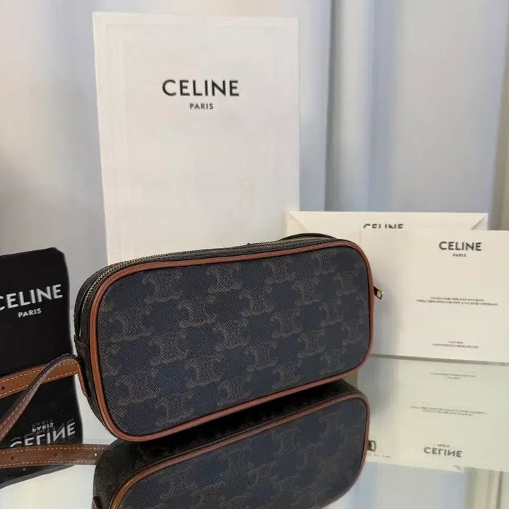 [BUNJANG] Celine Triomphe Mini Camera Shoulder Bag - Tan / 셀린느 퀴르 트리오페 미니 카메라 숄더백 - 탠
