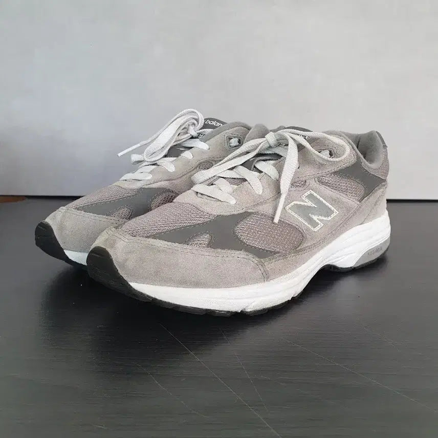 [BUNJANG] New Balance 993 Gray Sneakers (250) / 뉴발란스 993 그레이 (250)