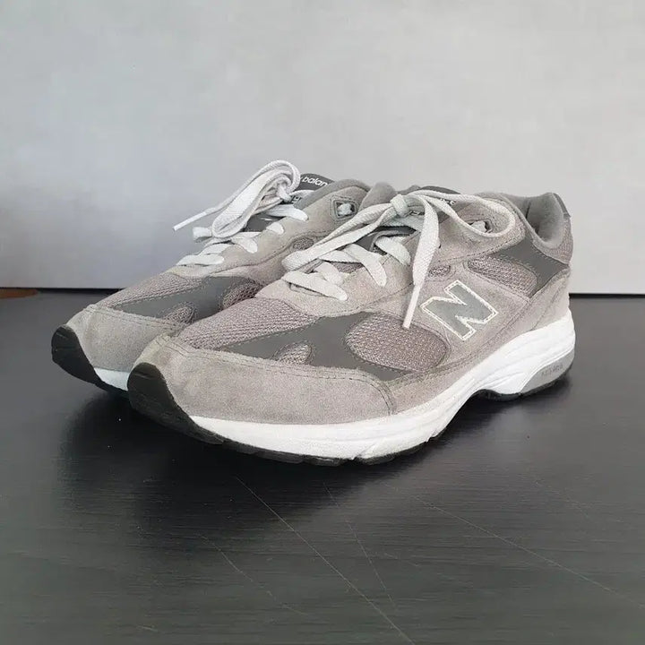 [BUNJANG] New Balance 993 Gray Sneakers (250) / 뉴발란스 993 그레이 (250)