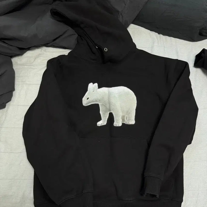 [BUNJANG] The Coldest Moment Polar Rabbit Hoodie / 더콜디스트모먼트 polar rabbit 후드티