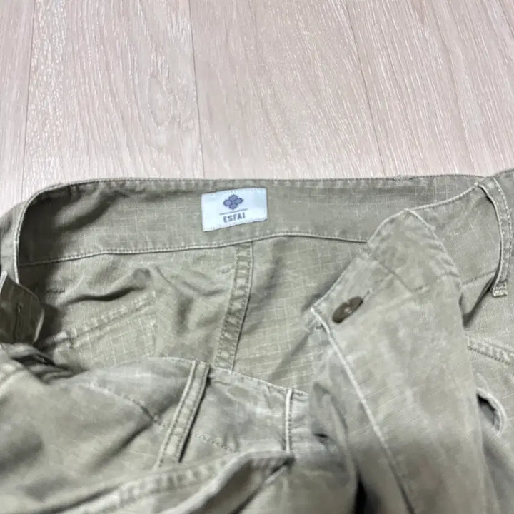 [SOLD OUT] L (30-32) 에스파이 헬리크루 팬츠 올리브