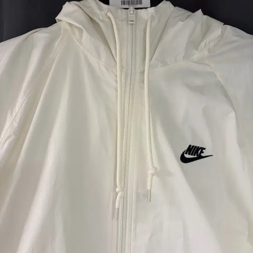 [BUNJANG] Nike White Windbreaker Jacket / 나이키 화이트 바람막이 자켓