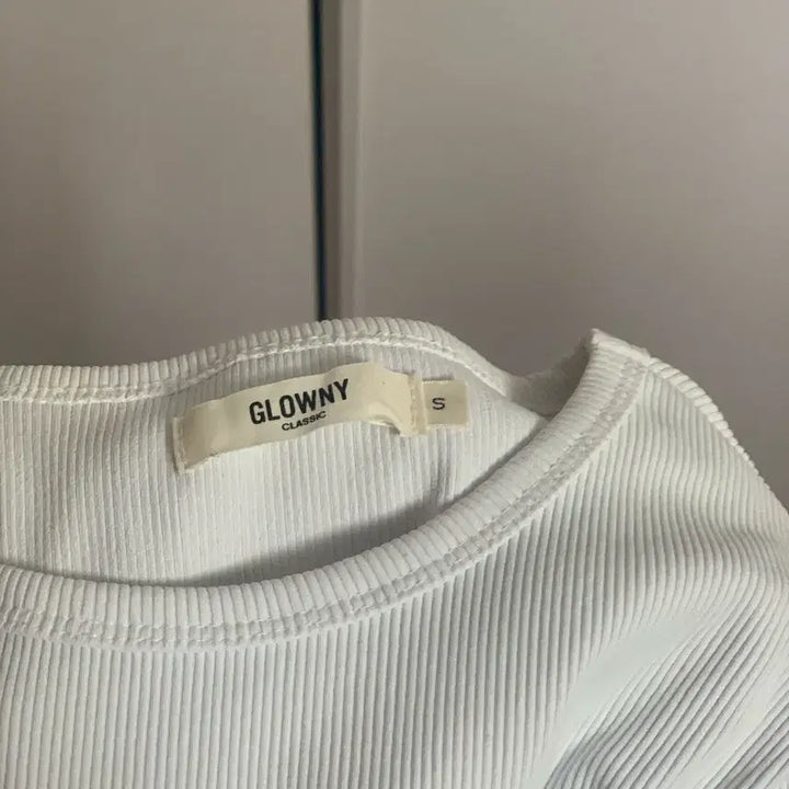 [BUNJANG] Glowny Classic Rib Crewneck T-shirt (Size S) / 글로니 g classic rib crewneck T S