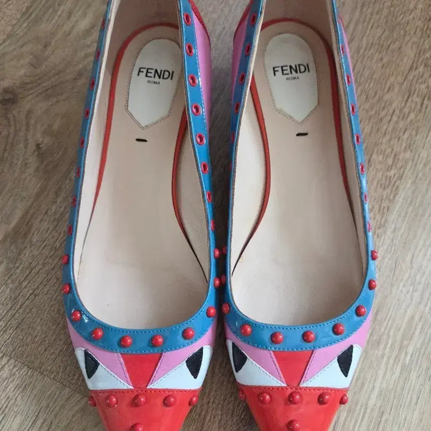 [BUNJANG] Fendi Monster Eyes Studded Leather Ballet Flats / 펜디 몬스터 아이즈 스터드 가죽 발레 플랫 36
