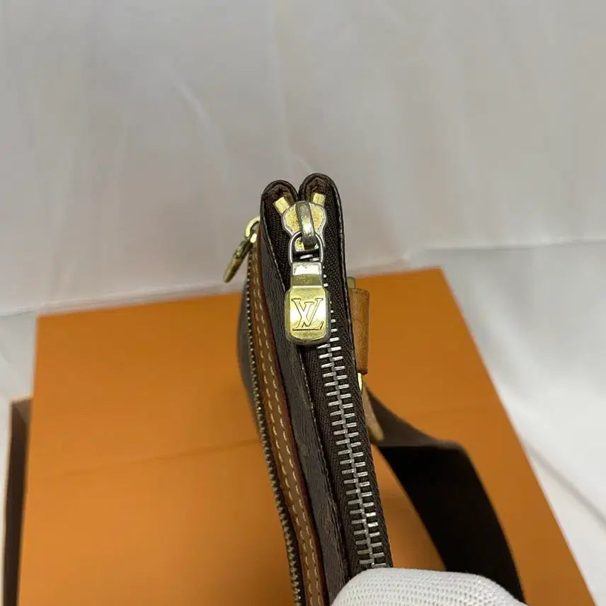 [BUNJANG] Louis Vuitton Monogram Bosphore Messenger Bag [OS] / 루이비통 모노그램 보스포어 크로스백 메신저 [os]
