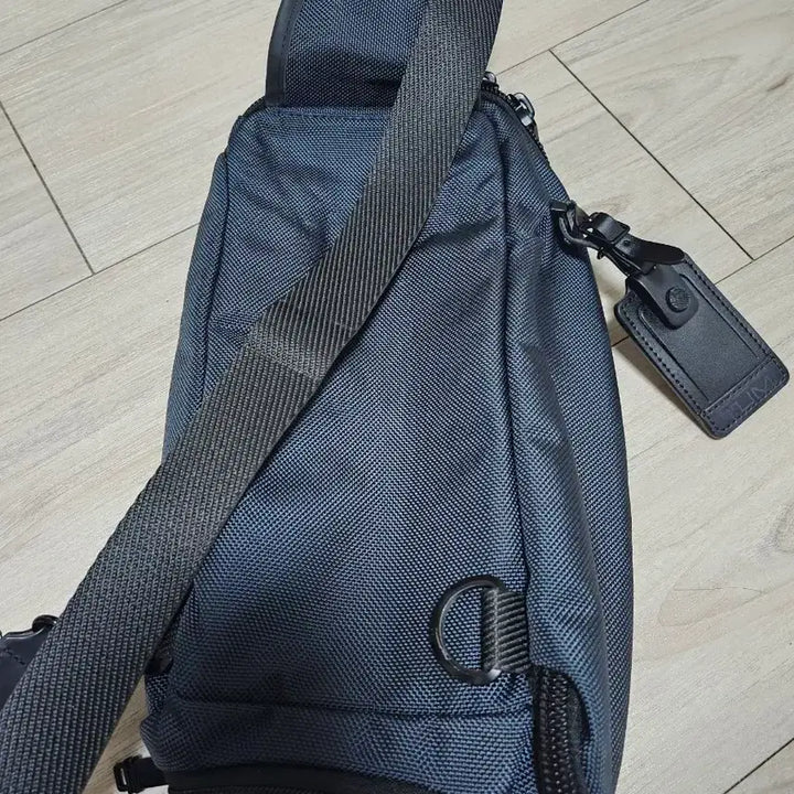 [BUNJANG] TUMI Alpha Bravo Kelley Sling Bag / TUMI 투미 알파 브라보 켈리 슬링백 15만에 팝니다.