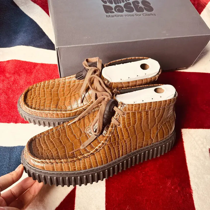 [BUNJANG] Clarks x Martine Rose Torhill Hi Brown Croc Leather Mid Boots / 클락스x마틴로즈/브라운 컬러 토힐 미들부츠/UK10사이즈 판매합니다.