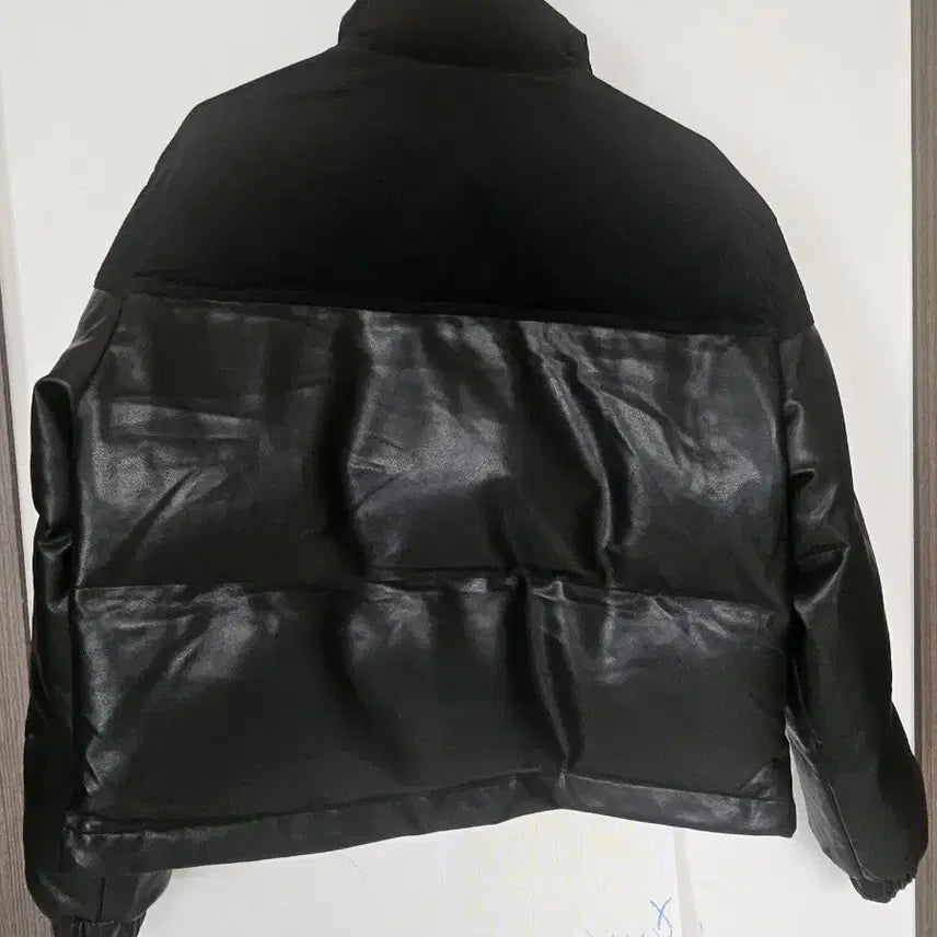 [SOLD OUT] (무료배송)모피..써스데이아일랜드핏.손정완핏.가죽.시스템핏