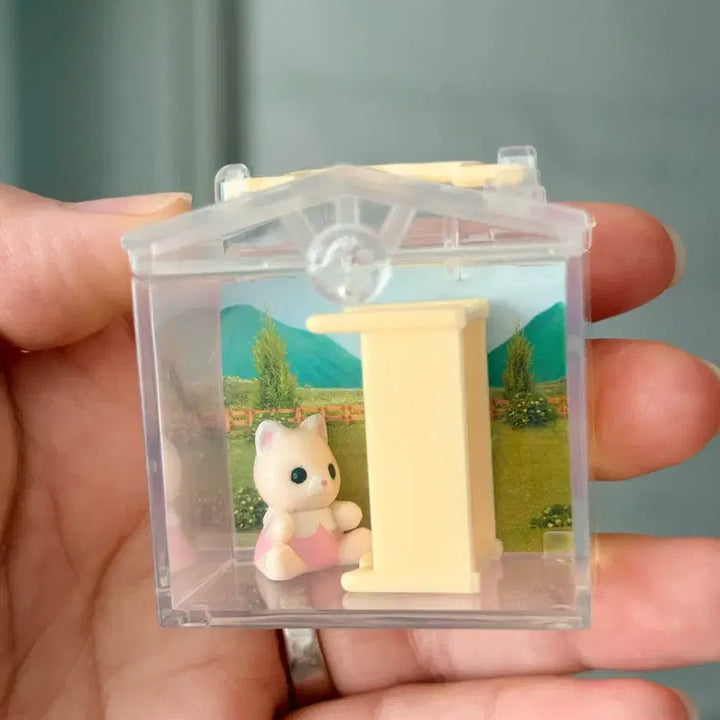[BUNJANG] Sylvanian Families Baby Bed Miniature Gacha / 실바니안 아기 침대 미니어처 가챠