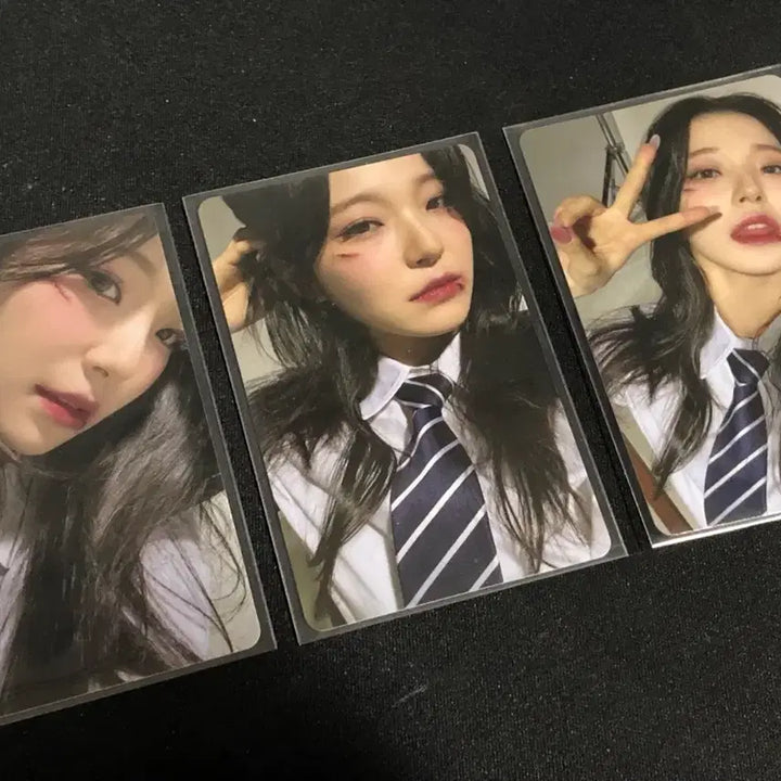 [SOLD OUT] 프로미스나인 지헌 모먼티카 할로윈 교복 세트