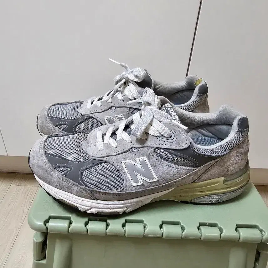 [BUNJANG] New Balance 993 Gray Sneakers / 뉴발란스 993 그레이 260