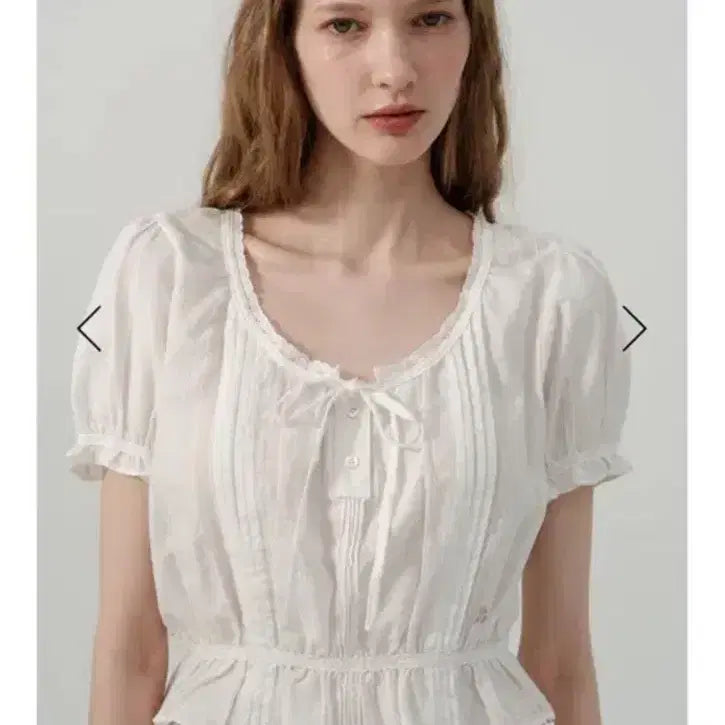 [BUNJANG] The Barnett Sud Pleated Blouse / 더바넷 수드 플레티브 블라우스