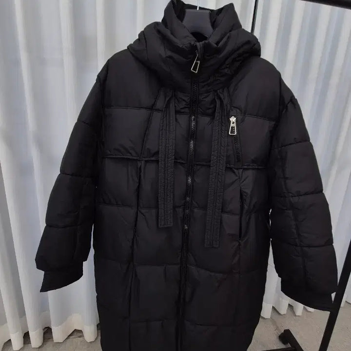 [BUNJANG] Oversized Hooded Zip-Up Long Padded Jacket / 여성용 오버핏 후디 집업 롱패딩 새상품