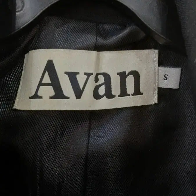 [SOLD OUT] 무신사 AvanDress 블랙 여성 자켓 S사이즈