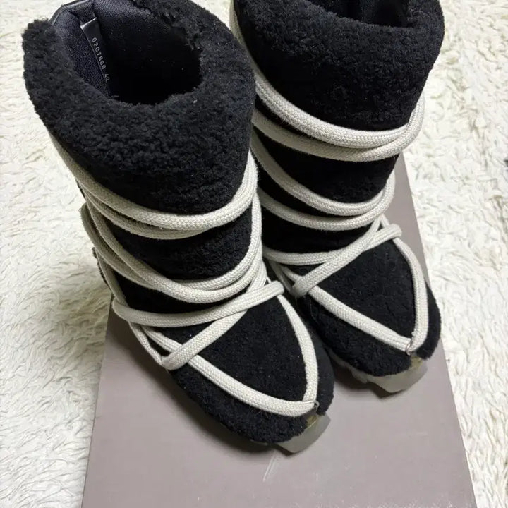 [BUNJANG] Rick Owens Shearling Luna Tractor Boots / (42) 릭오웬스 시어링 루나 트랙터 부츠