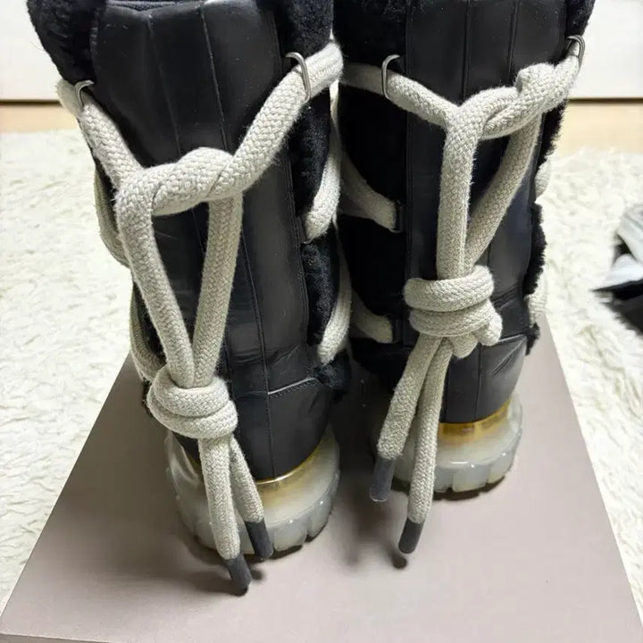 [BUNJANG] Rick Owens Shearling Luna Tractor Boots / (42) 릭오웬스 시어링 루나 트랙터 부츠