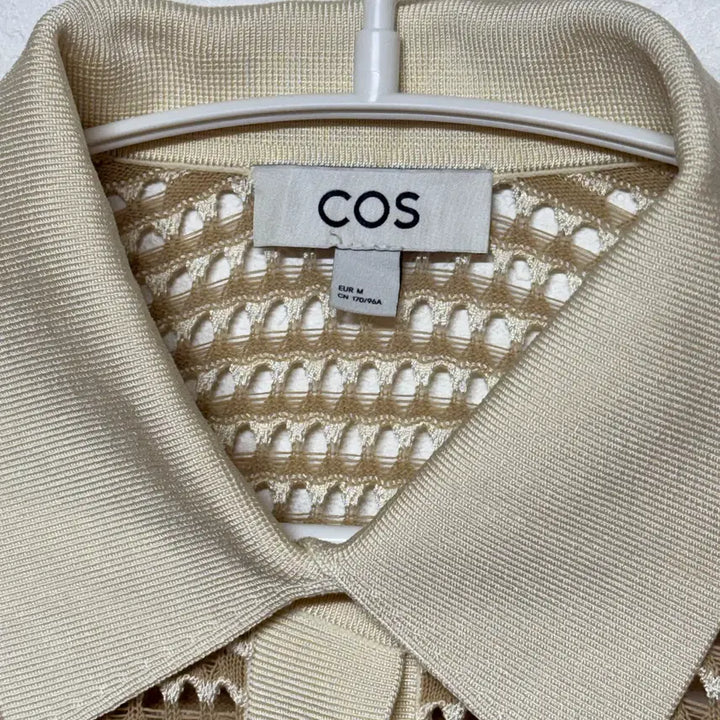 [BUNJANG] COS Punching Collar T-Shirt M / 코스 펀칭 카라티 m