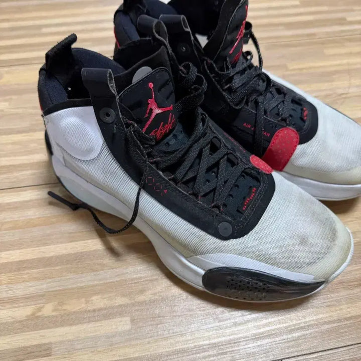 [BUNJANG] Nike Air Jordan 34 Sneakers / 나이키 에어 조건 34 255