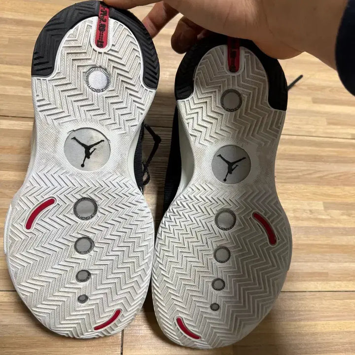 [BUNJANG] Nike Air Jordan 34 Sneakers / 나이키 에어 조건 34 255