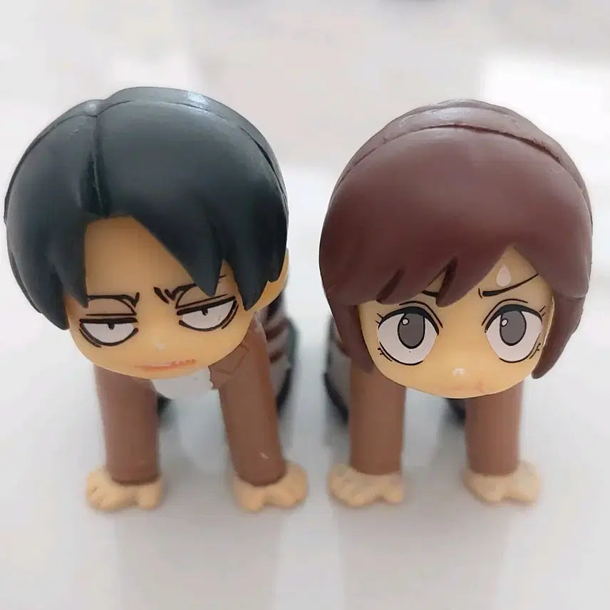 [BUNJANG] Attack on Titan Levi Sasha Bundle Figure Set / 진격의 거인 체조 피규어 리바이 샤샤 일괄