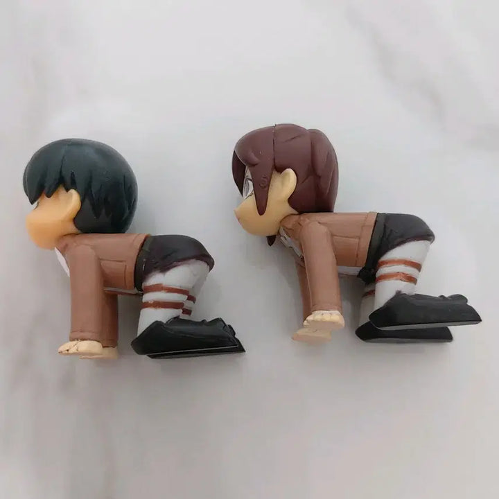 [BUNJANG] Attack on Titan Levi and Sasha Figure Bundle Set / 진격의 거인 체조 피규어 리바이 샤샤 일괄