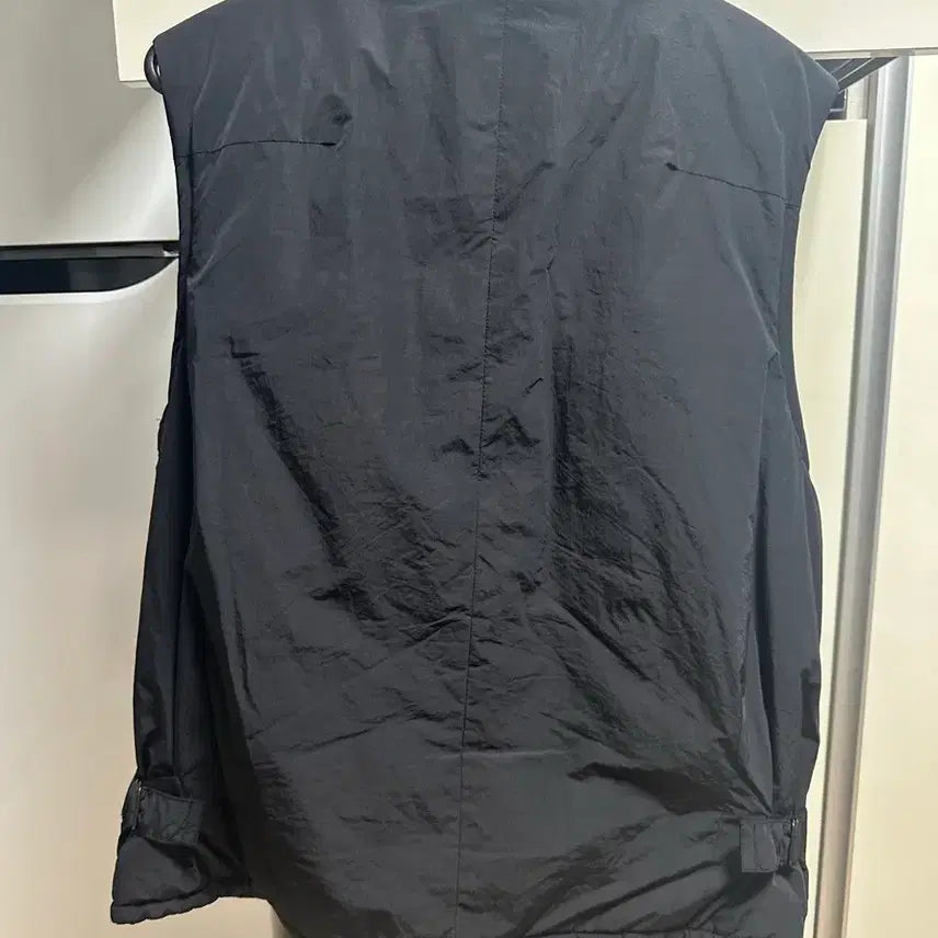 [BUNJANG] Polilteru Padded Vest Black Ink 4 / 폴리테루 베스트 블랙잉크 4