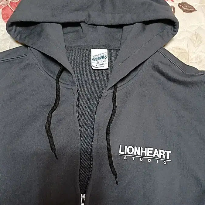 [BUNJANG] LIONHEART STUDIO Oversized Hoodie Zip-up XL / 라이온하트 스튜디오 오버핏후드집업 XL 가슴64 기장73