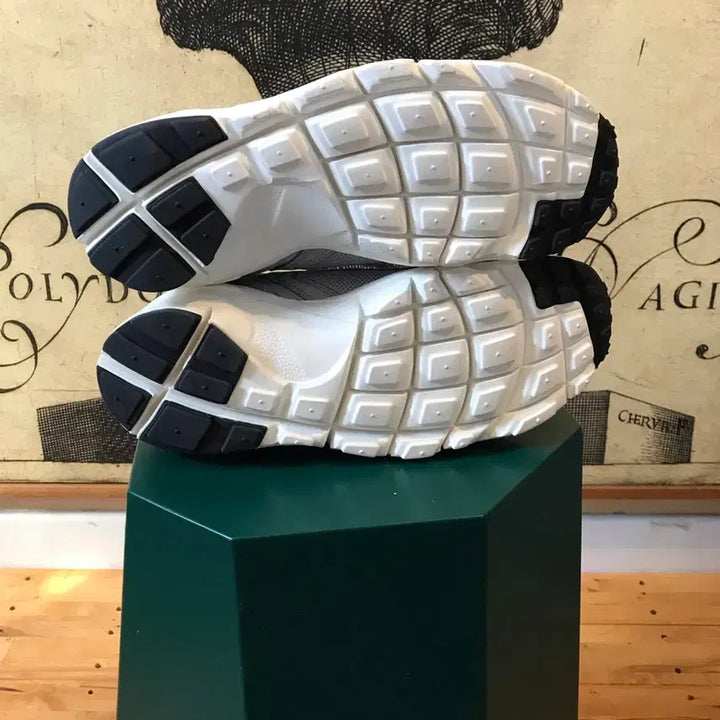 [BUNJANG] Nike Air Footscape NM Sneakers / (N)나이키 에어 풋스케이프 NM 275