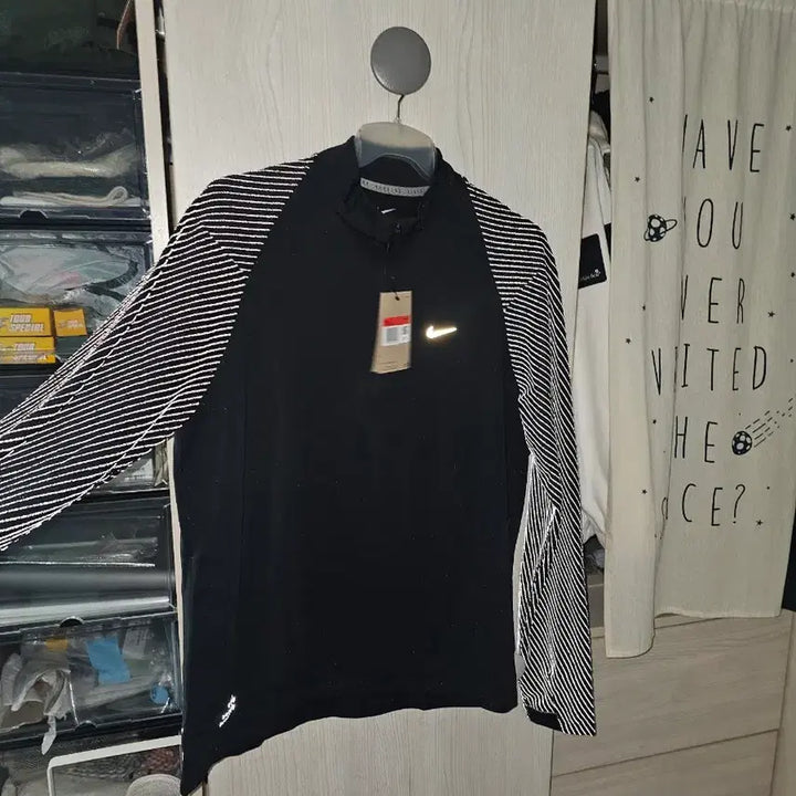 [SOLD OUT] (L XL 2XL) 나이키 엘리먼트 드라이핏 리플렉티브 디비젼 반집업