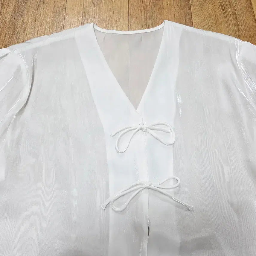 [BUNJANG] DRAGONBLUES Shimmer Blouse / 드래곤블루스(DRAGONBLUES) 쉬머 블라우스 55-66 새상품