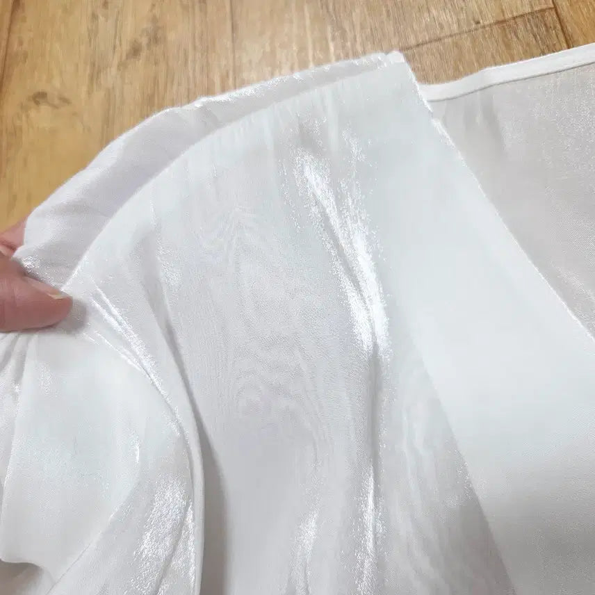 [BUNJANG] DRAGONBLUES Shimmer Blouse / 드래곤블루스(DRAGONBLUES) 쉬머 블라우스 55-66 새상품