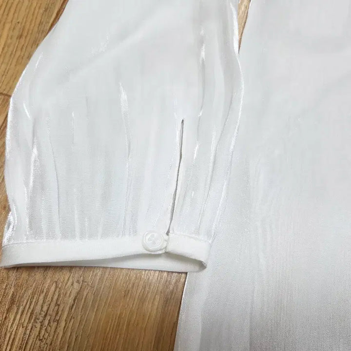 [BUNJANG] DRAGONBLUES Shimmer Blouse / 드래곤블루스(DRAGONBLUES) 쉬머 블라우스 55-66 새상품