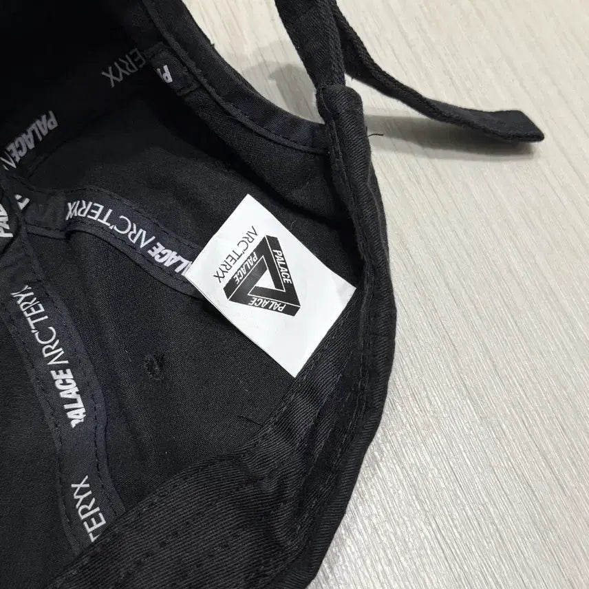 [BUNJANG] Arc'teryx x Palace Ball Cap - Black / 아크테릭스 x 팔라스 볼캡 모자 블랙