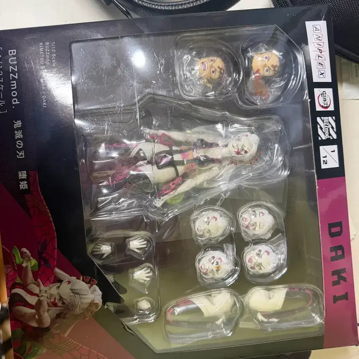 [BUNJANG] Demon Slayer Daki Buzzmod Figure (Sealed) / 귀멸의칼날 버즈모드 다키 buzzmod 미개봉 새상품