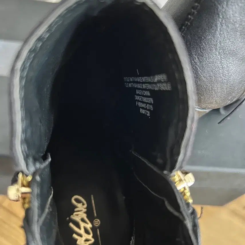 [BUNJANG] MosiMo Ankle Boots (Size 235-240) New / 모시모 앵클 부츠 (235-240사이즈) 새상품