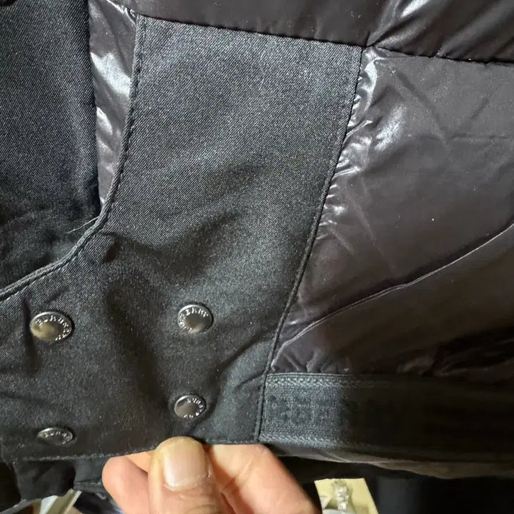 [BUNJANG] Burberry Padded Jacket - Large / 버버리패딩라지