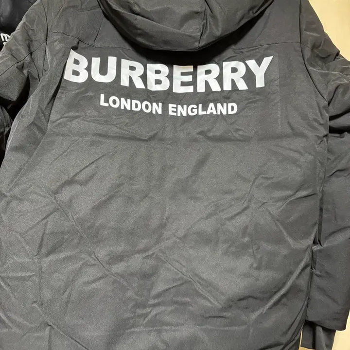 [BUNJANG] Burberry Padded Jacket - Large / 버버리패딩라지